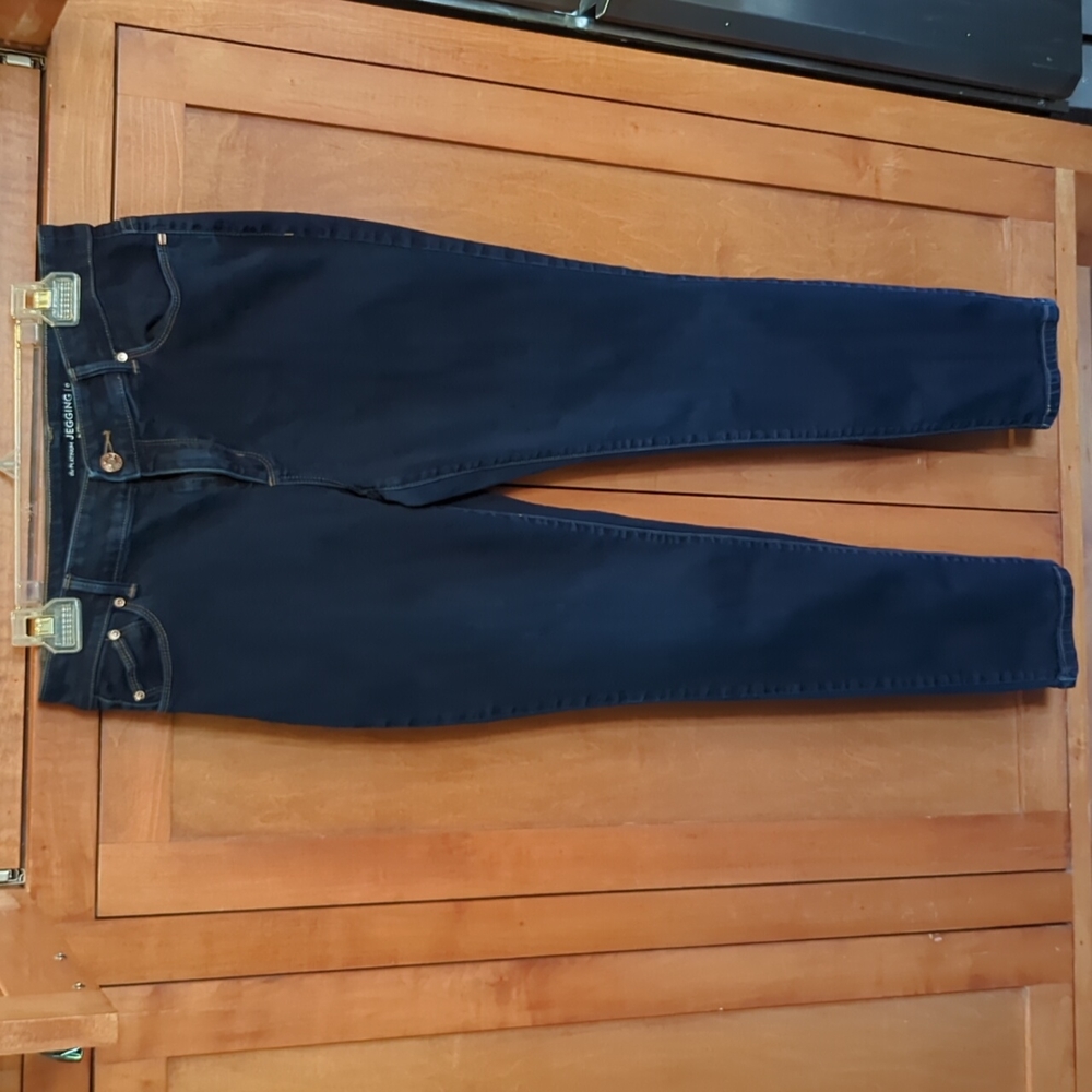 Chico's Sz 0 Platinum Jegging Super Soft Stretch Blue Jean 4 Small